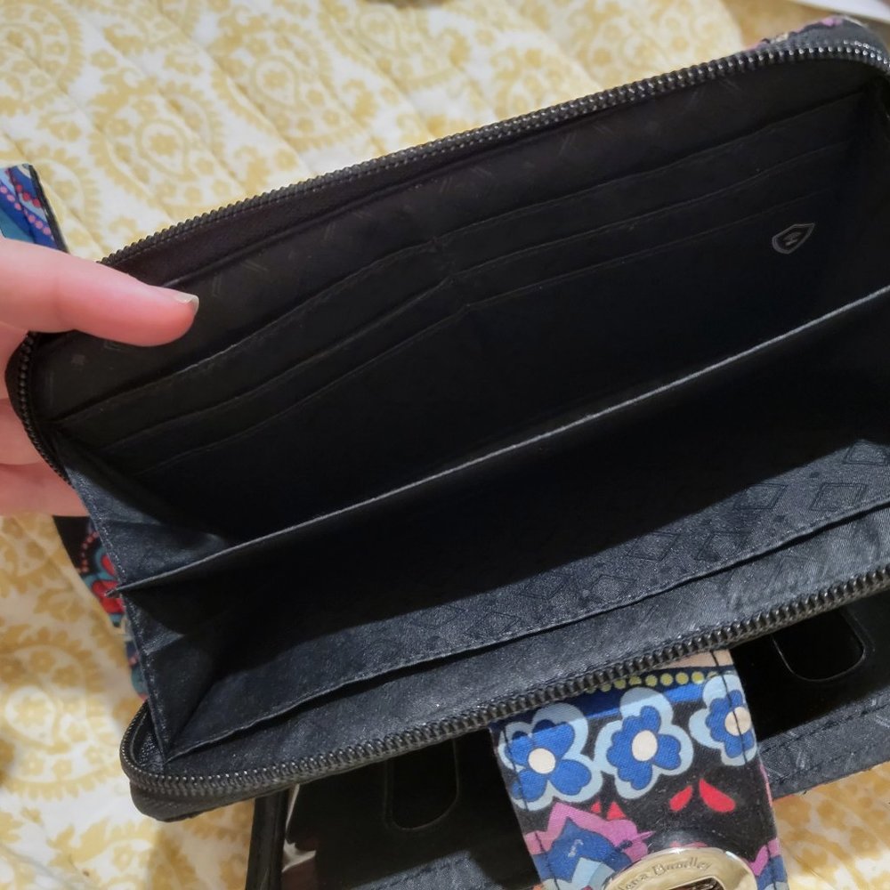 Vera Bradley Wallet & Matching Make-up bag